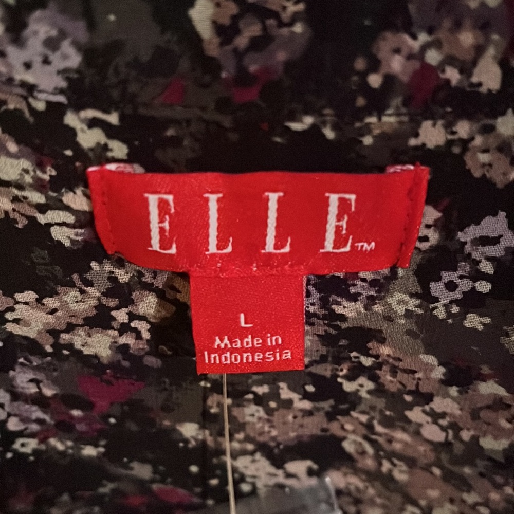 Elle Top - Picture 3 of 5